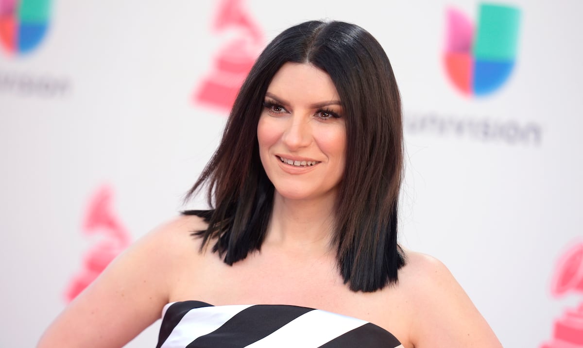 Laura Pausiniがヨーロッパのアーティストに加わり、人工知能の使用に対する保護を求める