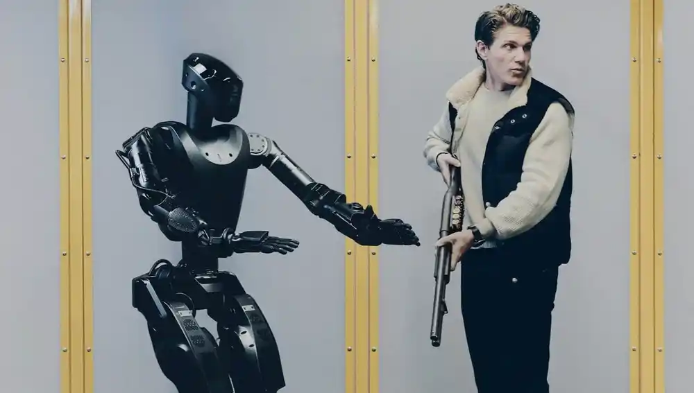 ファントム MK-1 の隣にあるマイク・ルブラン。