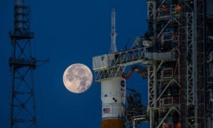 NASA、SLSロケットを再固定し、4月1日のアルテミスIIミッション打ち上げを目指す