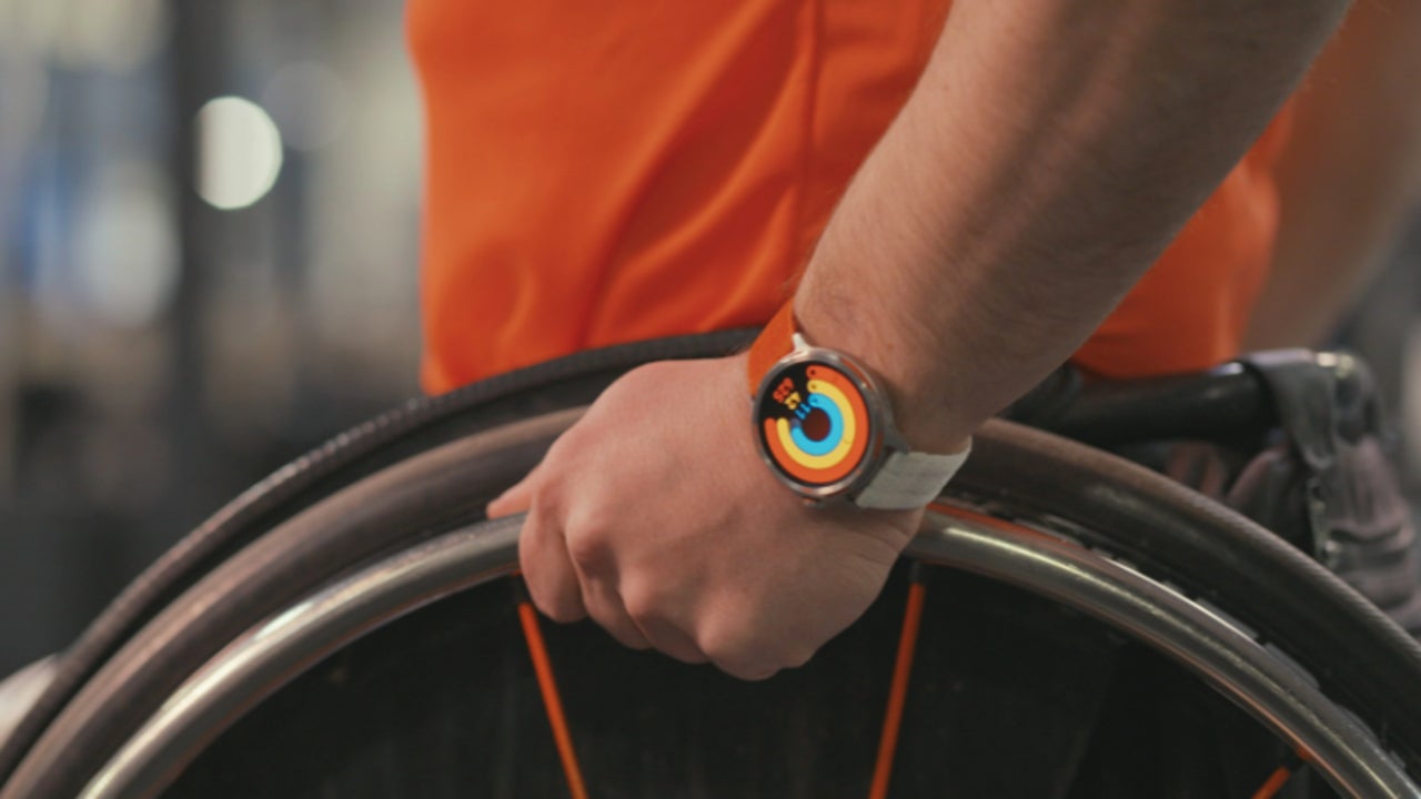 これは、8,000 万人の生活を向上させるテクノロジーを搭載した初の時計です