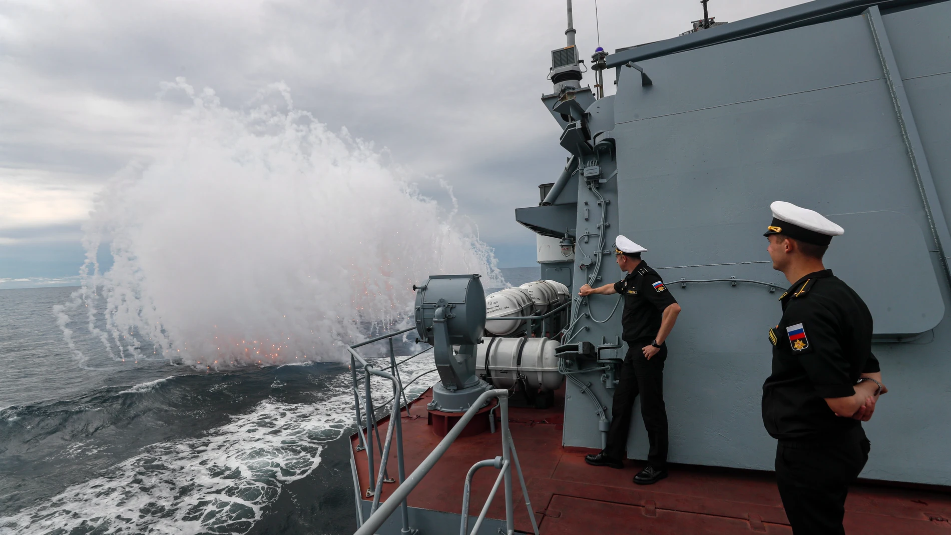 ロシア史上最大の演習?原子力潜水艦、65,000人の兵士、約8,000種類の計器