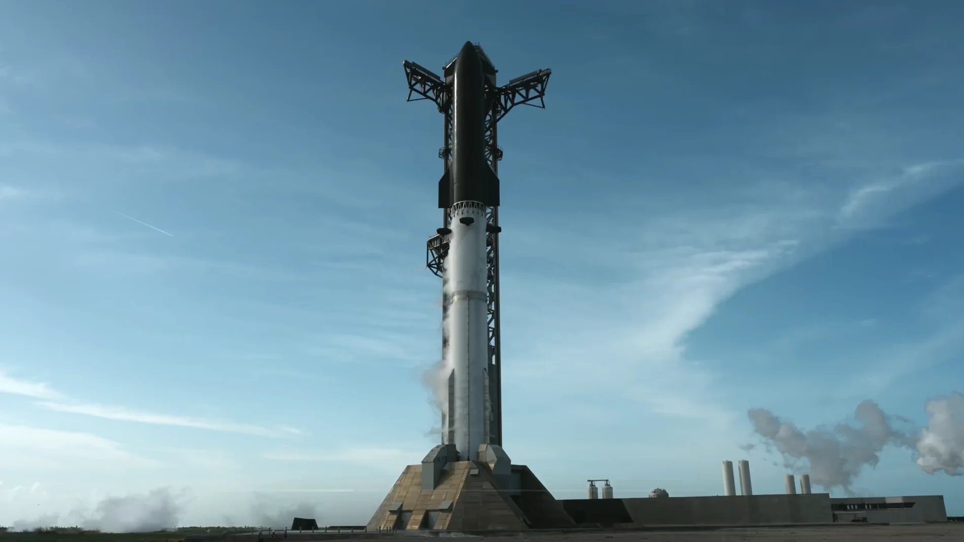 スペースX、エンジン点火失敗のためスターシップの打ち上げを直前で中止