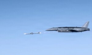米国はフューリー無人偵察機が最初のミサイルを発射したことを確認