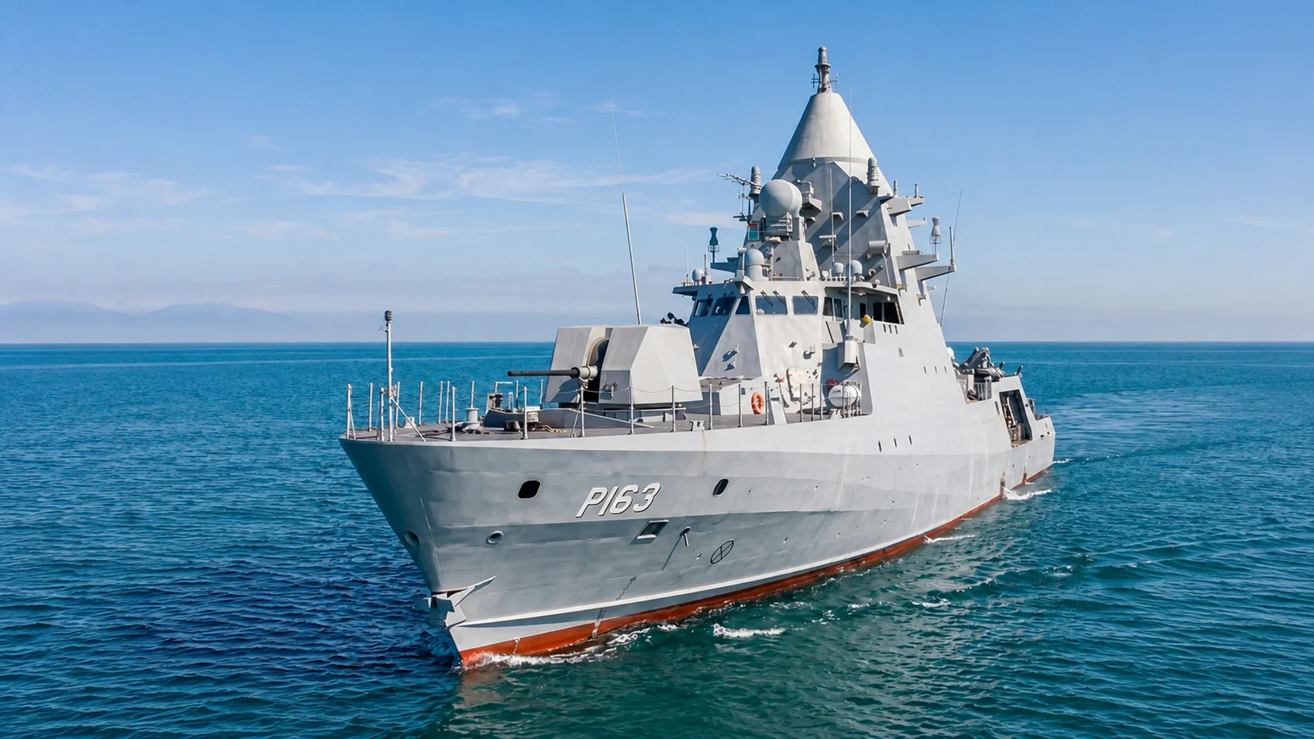 フリゲート艦並みの火力を備えた全長わずか60メートルの巡視船