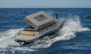 これが新しい台風です。1,000キロメートル以上の自律性を持ち、ドローンの群れを発射することができます。