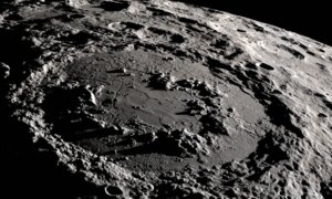 ヘザー・グラハム、NASA 生化学者：「月は菌類や細菌が生存できる場所です」