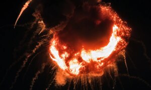 中国の宇宙計画の挫折：長征7Aロケット、離陸85秒後に爆発