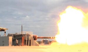 米国は極超音速兵器の実験を安価にするために巨大なスーパーガンを復活させる
