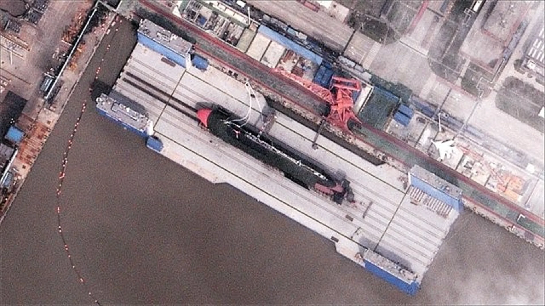 衛星画像によると、中国は新型潜水艦を建造している可能性がある