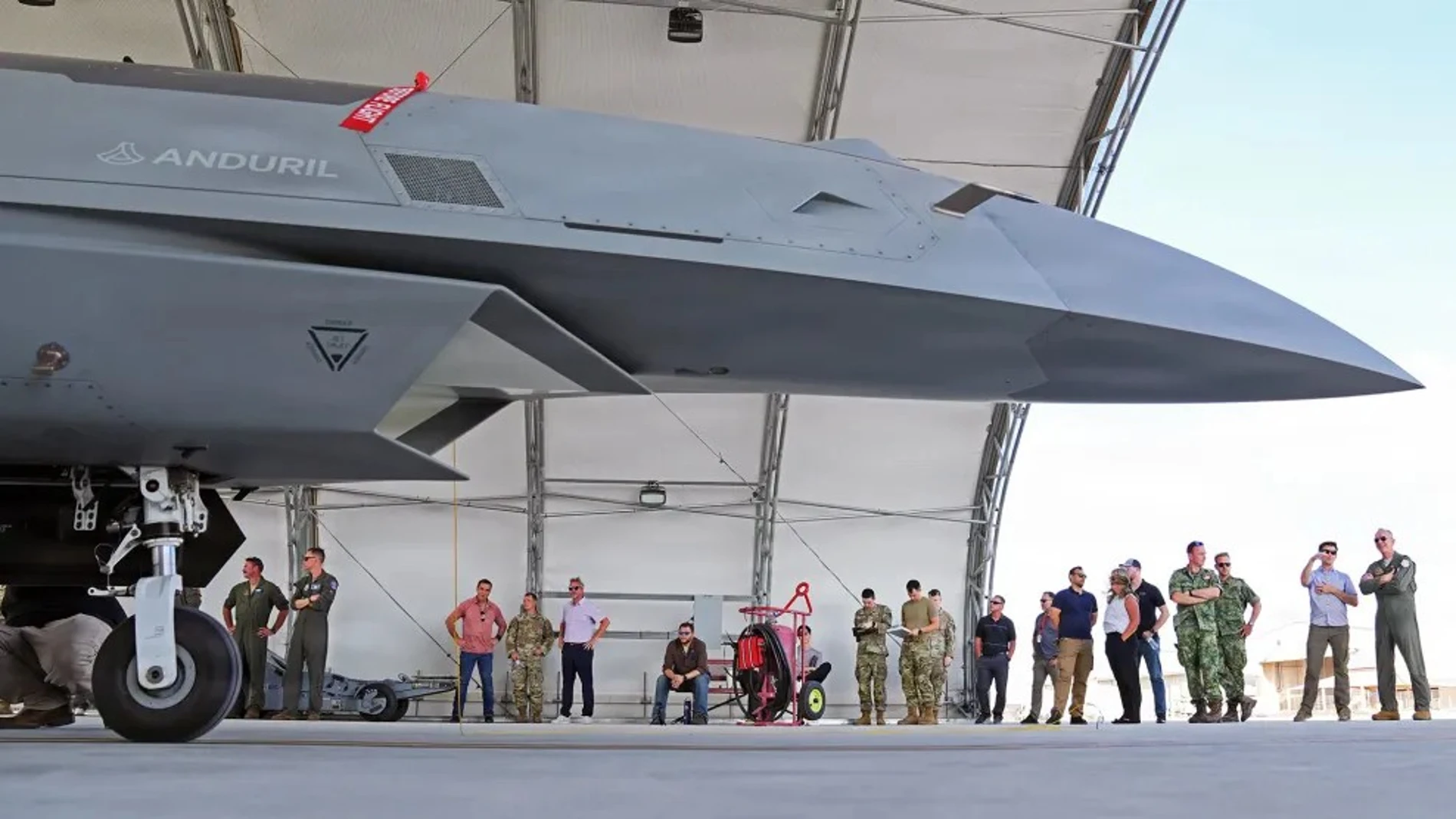 米国は、F-35とF-47に随伴するために、2032年にパイロットのいない共同戦闘機を500機保有したいと考えている