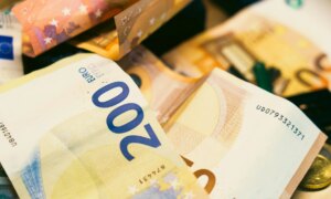 スペインでより多くの収入を得られる場所: これらの都市で給与が高い場所とその理由