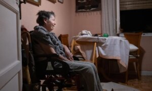 ドニャ・マリカルメン、住宅とサンチスモの嘘