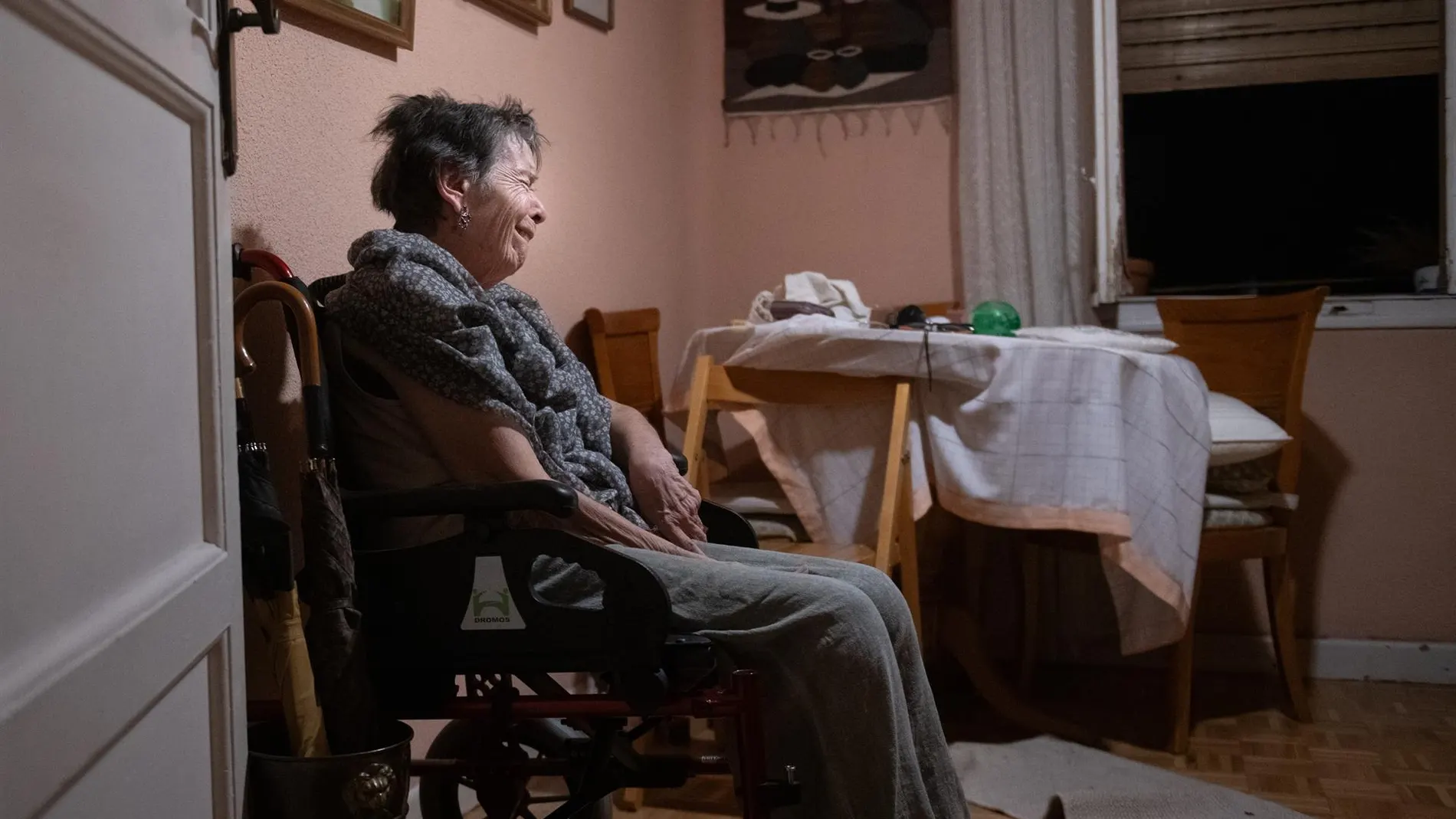 ドニャ・マリカルメン、住宅とサンチスモの嘘