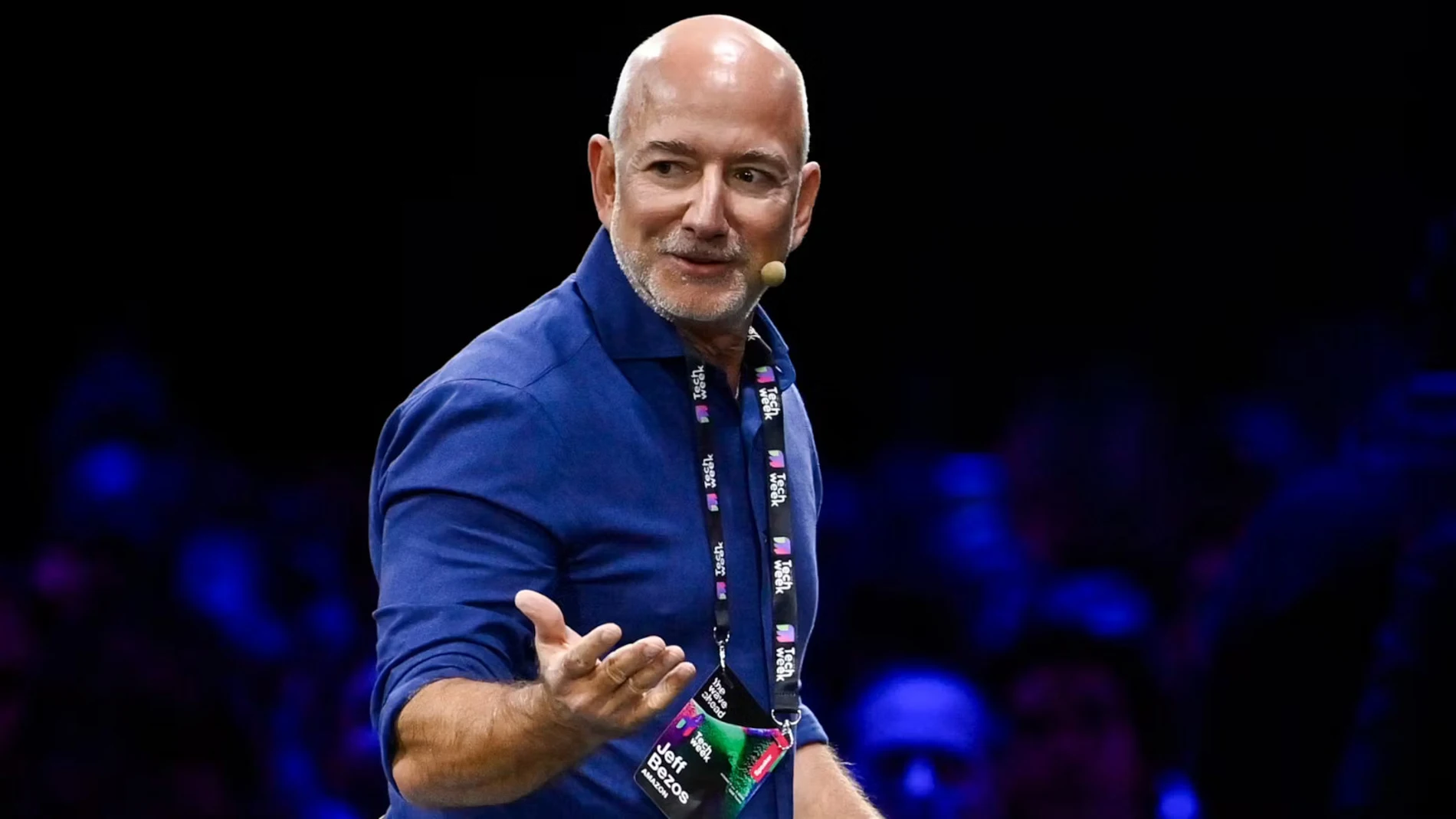 ジェフ・ベゾス、労働市場における AI について:「人工知能に決して取って代わることのできない職種は 1 つだけです」