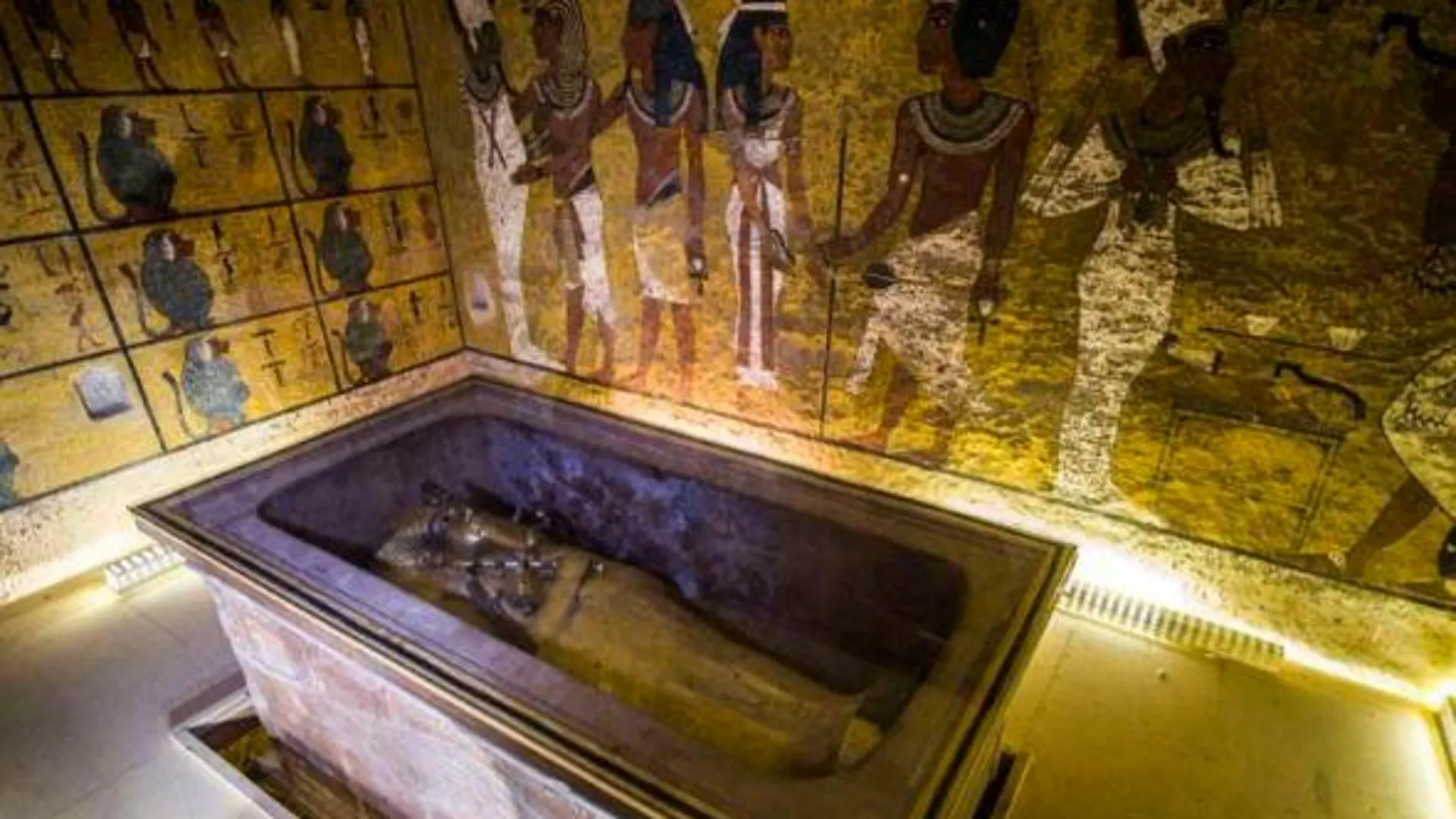 ツタンカーメンの墓はネフェルティティの秘密の部屋を隠すことになる