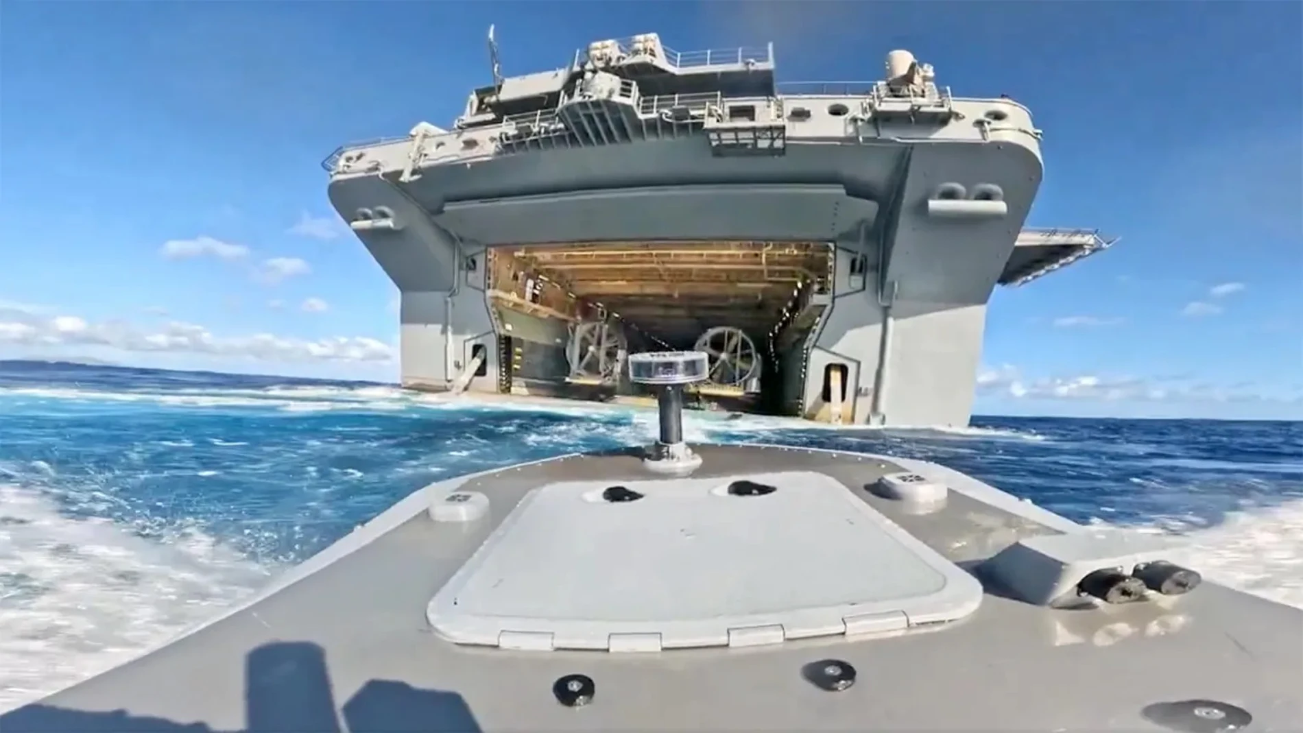 米海兵隊が海軍無人機を望んでいる理由は「これまでロボットを派遣したことのない場所に海兵隊員を送りたくない」からだ。