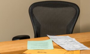 11月11日のゼネスト：労働弁護士によると、これらは企業と労働者の権利と義務である