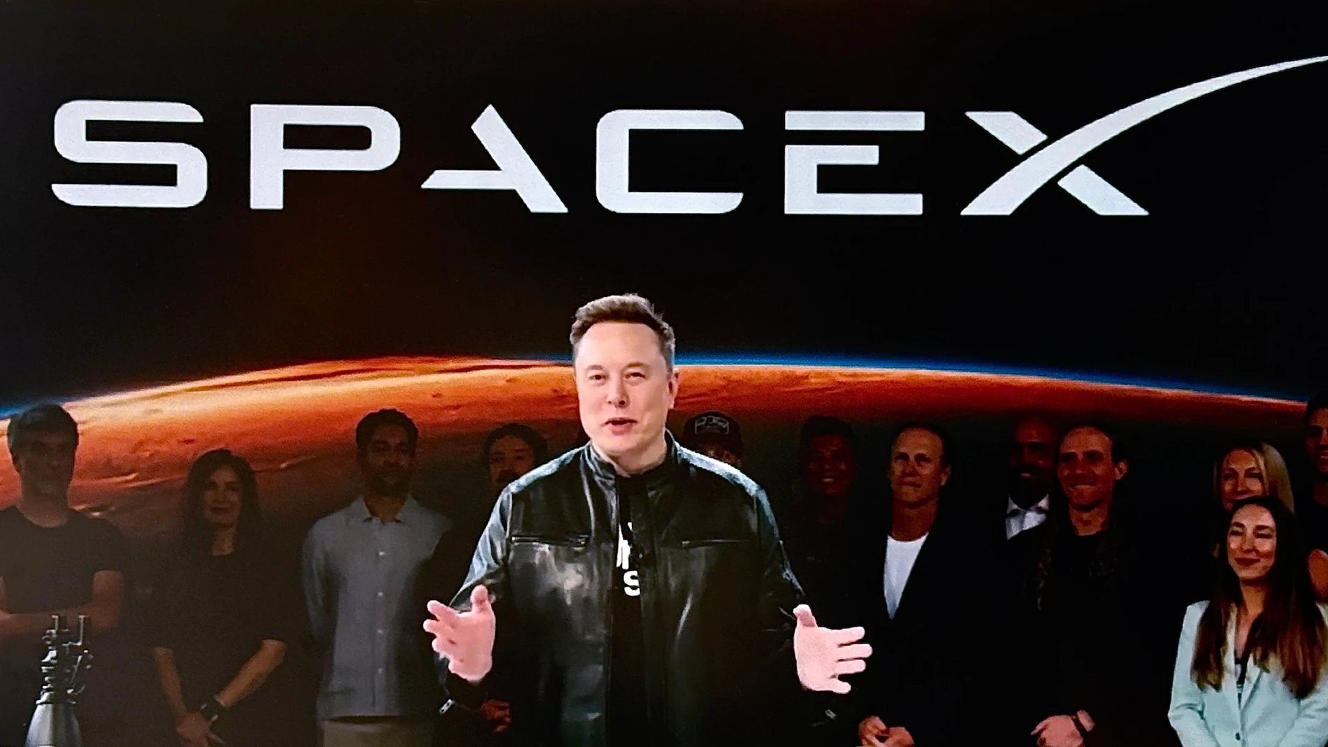 イーロン・マスク氏、7,200万人のアメリカの子供たちにスペースX株を贈ると約束