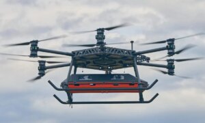 ドローンが負傷したウクライナ兵を救出し、上空30キロメートル以上搬送