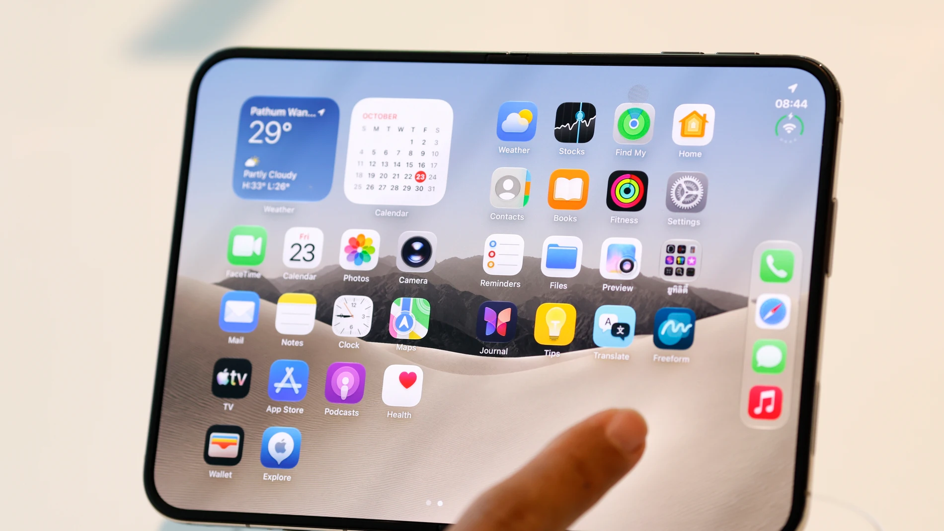 Apple、iPhone Duoの画面が割れる問題を認める