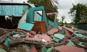 パナマの地震：水も電気もなく、すべてが揺れ続ける中