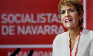 マリア・チビテ、ナバラ州国家警察を「追い詰める」：「彼らは私たちを裏口から追い出そうとしている。惨めだ」