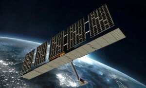 ロシアの衛星がアメリカの衛星を3週間追跡し、わずか26メートル離れたところを航行した