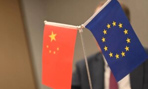 中国の株式市場で何が起こっているのでしょうか?なぜヨーロッパに影響を与える可能性があるのでしょうか?