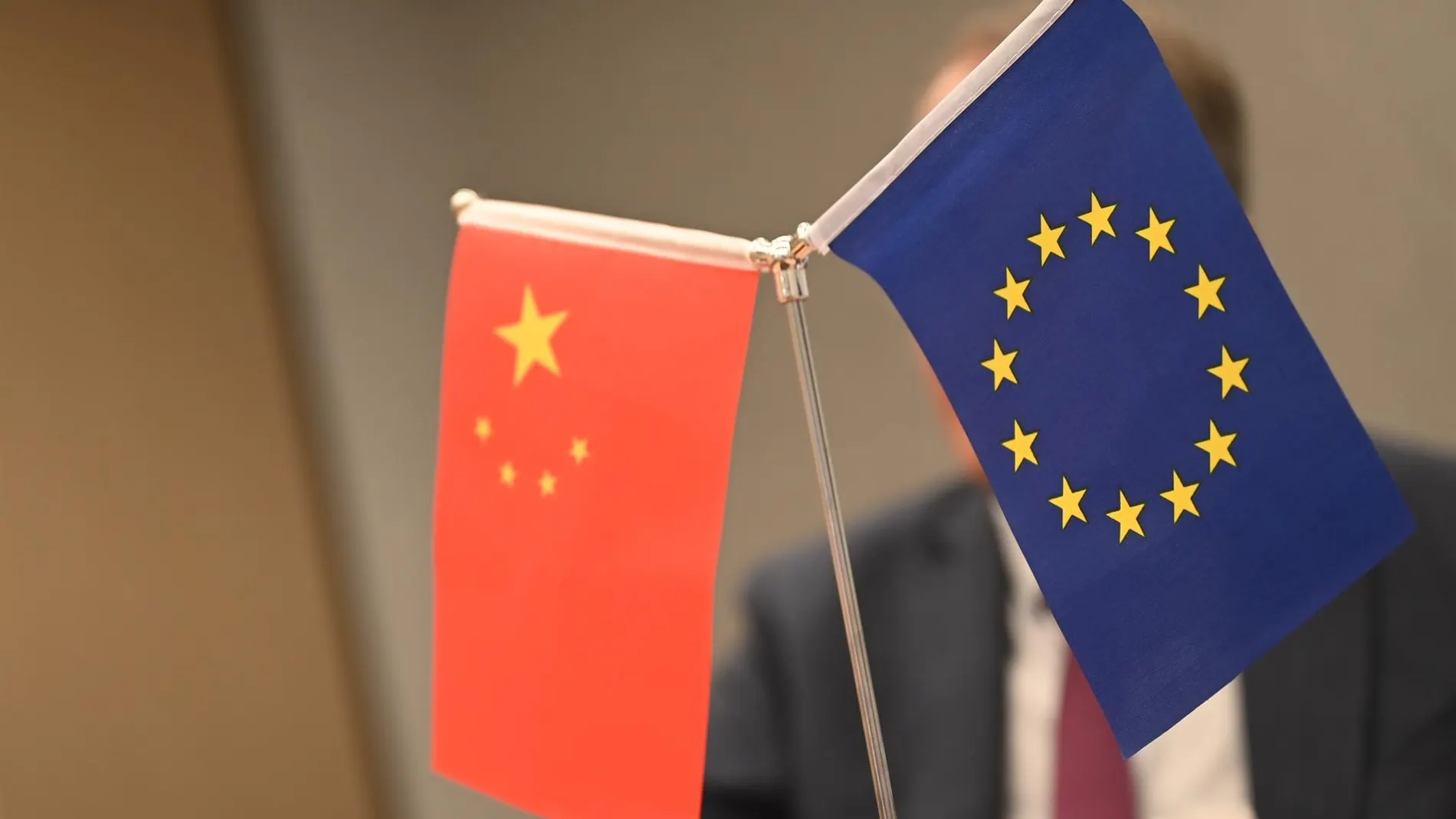 中国の株式市場で何が起こっているのでしょうか?なぜヨーロッパに影響を与える可能性があるのでしょうか?