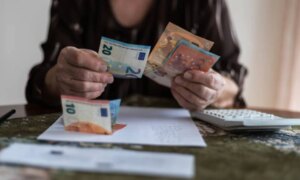 社会保障はそれを裏付けている：これらの退職者は2027年までに年金を増額できるようになる
